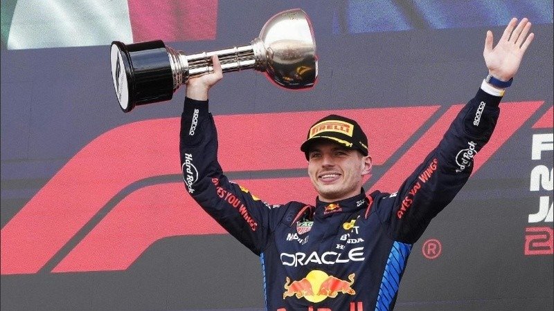 Con su uno-dos, Red Bull sigue marcando diferencias y Verstappen le apunta al tetracampeonato